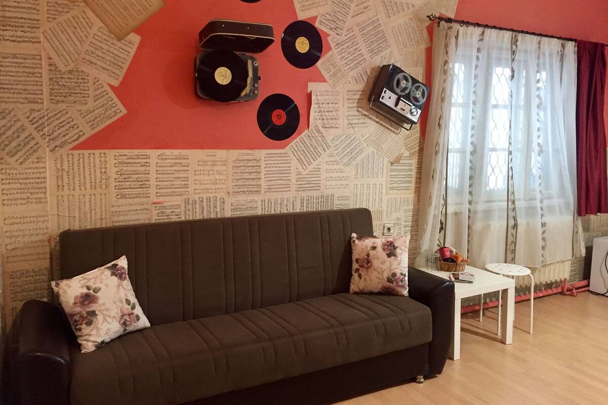 City Room | Iron/ironing board (on request), WiFi (free)
