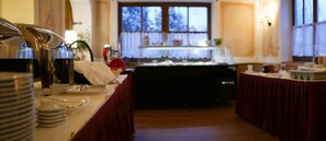 Free daily buffet breakfast  - Entenwirt Seeham (Seeham)