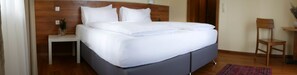 Double Room (with roof slope) | Desk, iron/ironing board, free WiFi, bed sheets