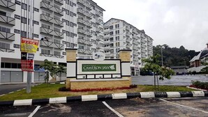 Parking - Triple J (Tanah Rata)