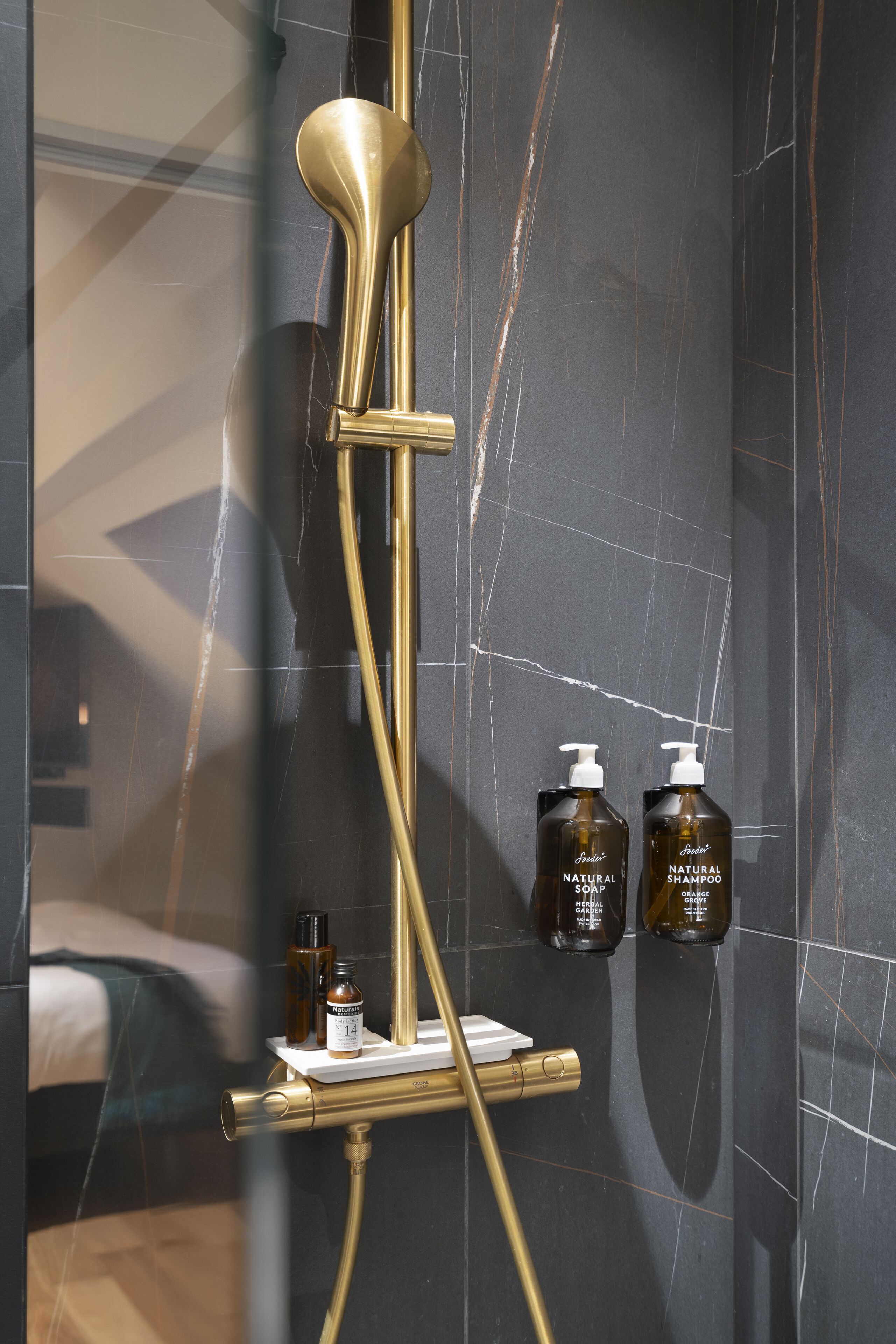 romantic room | bathroom | shower, rainfall showerhead, free toiletries, hair dryer