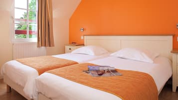 Free WiFi, bed sheets