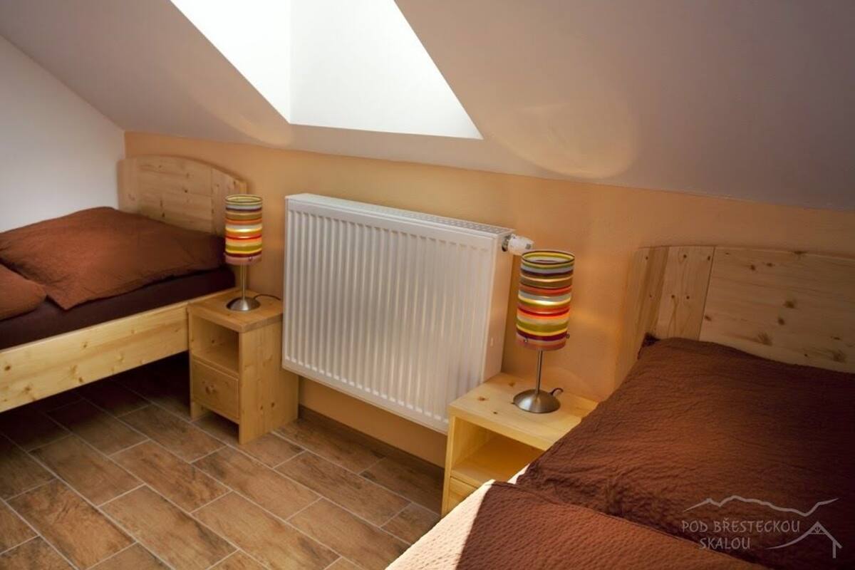 Twin Room | Desk, soundproofing, cots/infant beds, free WiFi