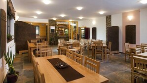 Restaurant - Pod Břesteckou skalou (Brestek)