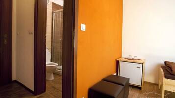 Single Room | Desk, soundproofing, cots/infant beds, free WiFi