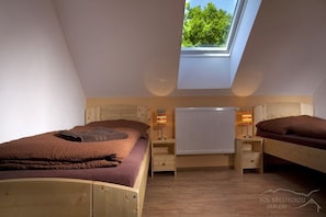 Desk, soundproofing, cribs/infant beds, free WiFi - Pod Břesteckou skalou (Brestek)
