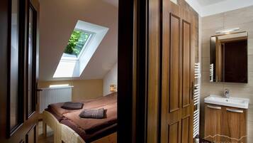 Escritorio, insonorización, cunas y wifi gratis