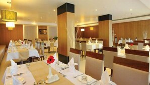 Restaurant - JK Residency Cheruvathur (Hosdurg)