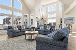 TV, fireplace, DVD player - Park Place: Oceanfront, Pets OK, Pool, Hot Tub (Kill Devil Hills)