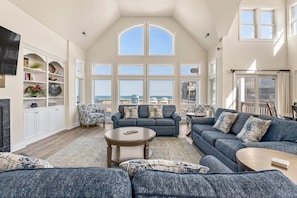 TV, fireplace, DVD player