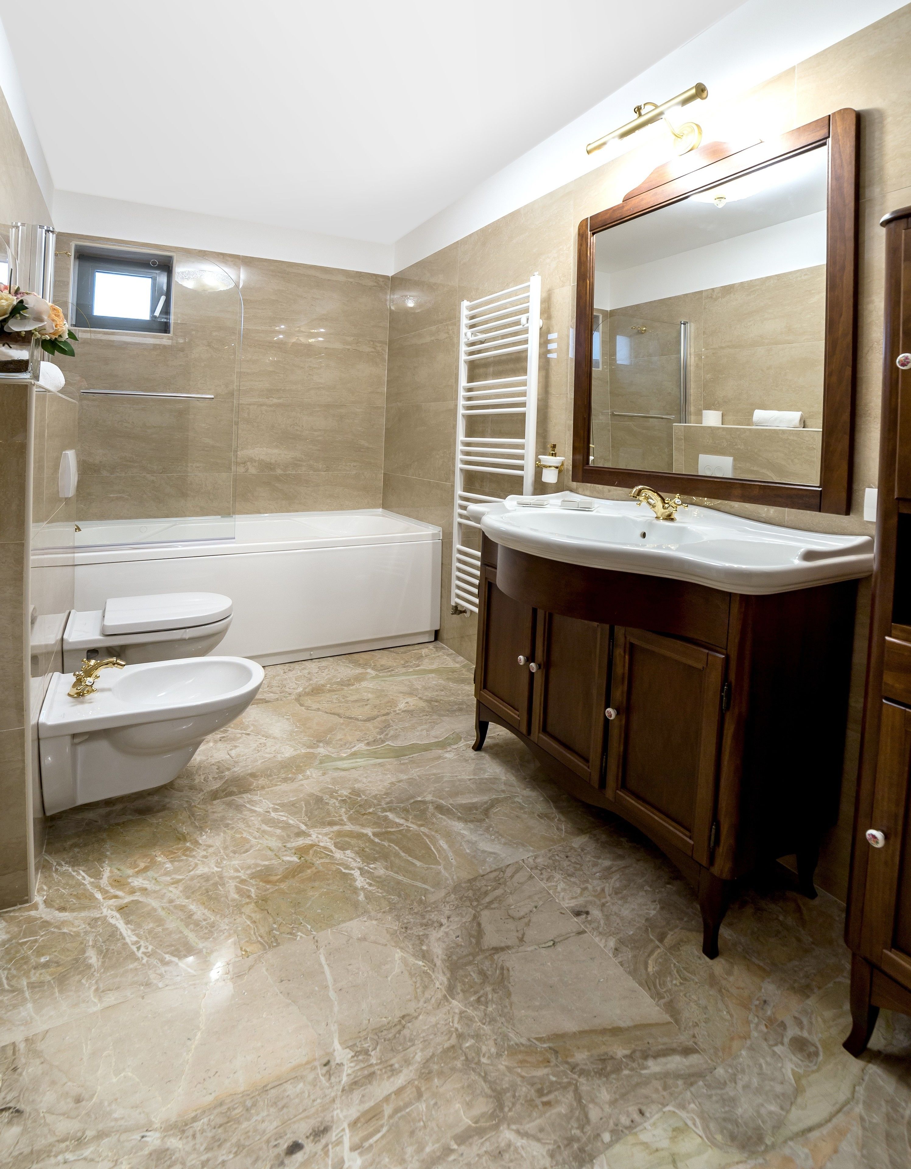 villa | bathroom | shower, rainfall showerhead, free toiletries, hair dryer