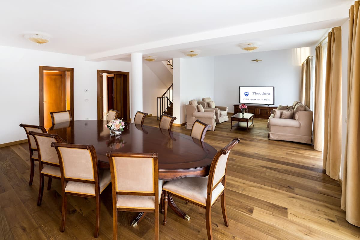 Villa | Sala de estar | Televisión de pantalla plana