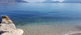 Anassa Boutique Beach House | Registration number 00000855271