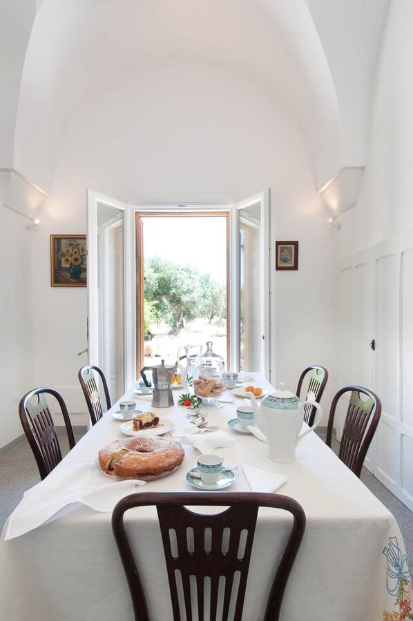 تناول الطعام