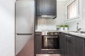 Frigorifero, forno, lavastoviglie, macchina per tè/caffè