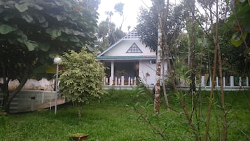 Private Villa	 | 2 bedrooms, in-room safe, individually decorated, individually furnished