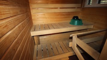 Perhehuoneisto, 3 makuuhuonetta | Kylpyhuone | Suihku, ilmaiset hygieniatuotteet, hiustenkuivaaja, bidee