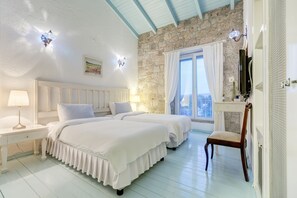 ห้องสแตนดาร์ด | มินิบาร์, ตู้นิรภัยในห้องพัก, ห้องพักตกแต่งอย่างมีเอกลักษณ์