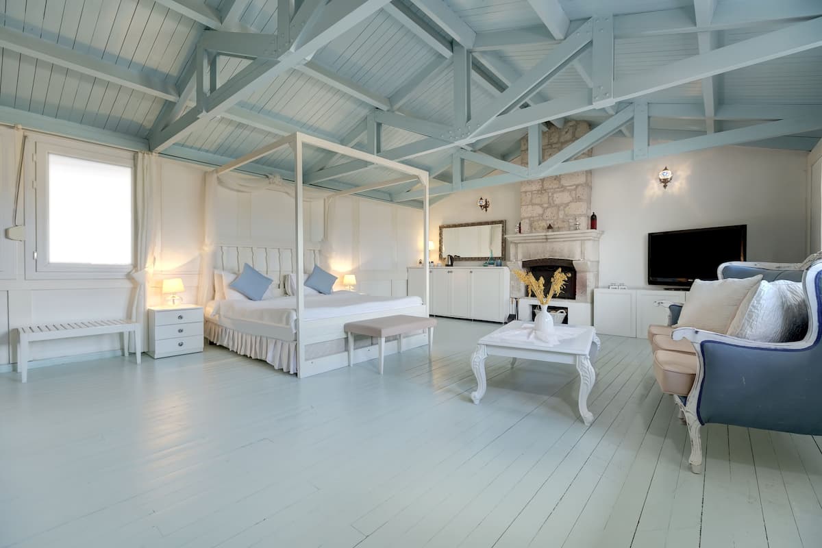 Exclusive Room
