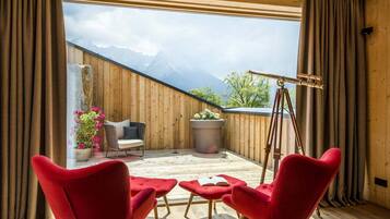 Phòng Suite, phòng tắm hơi ( Top ) | Khu phòng khách | TV