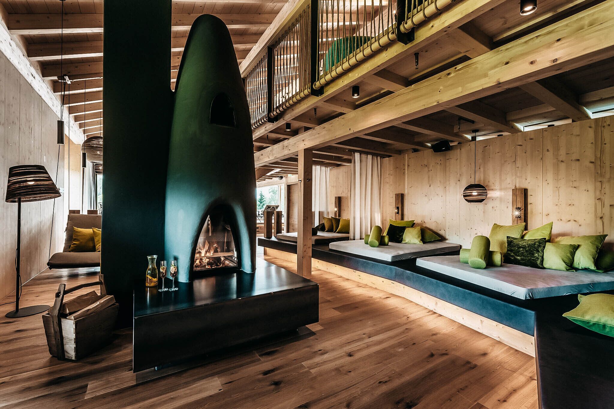 カップル用トリートメントルーム、サウナ、スチームサウナ、ボディ トリートメント、ボディラップ、ボディスクラブ