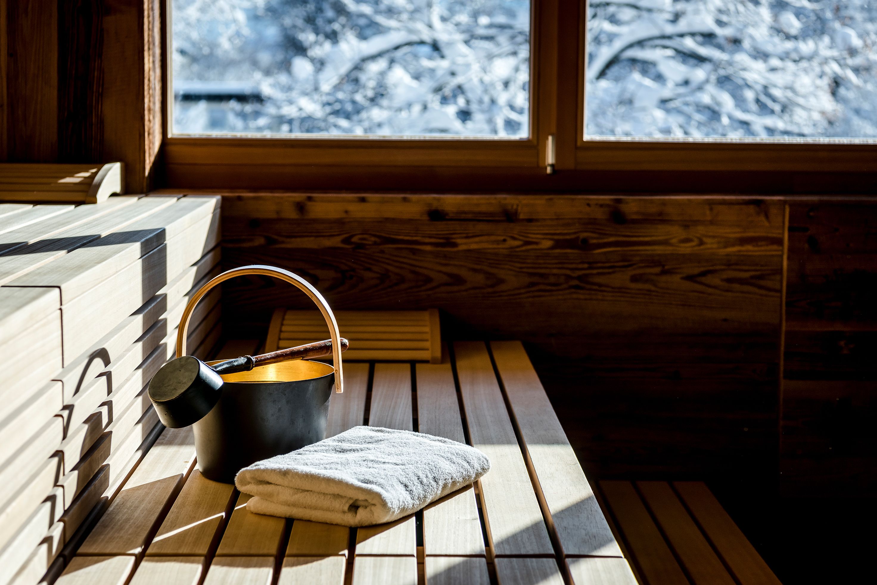 couples treatment room(s), sauna, steam room, body treatments