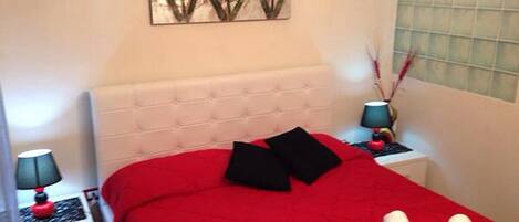 Suite – deluxe | Sengetøy av topp kvalitet, minibar og strykejern/-brett