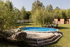 Outdoor pool, pool loungers