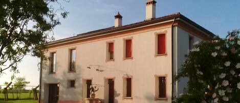 Facciata della struttura