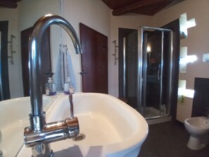 Loft familiar | Bany | Articles de tocador gratuïts, assecador de cabells, bidet i tovalloles 
