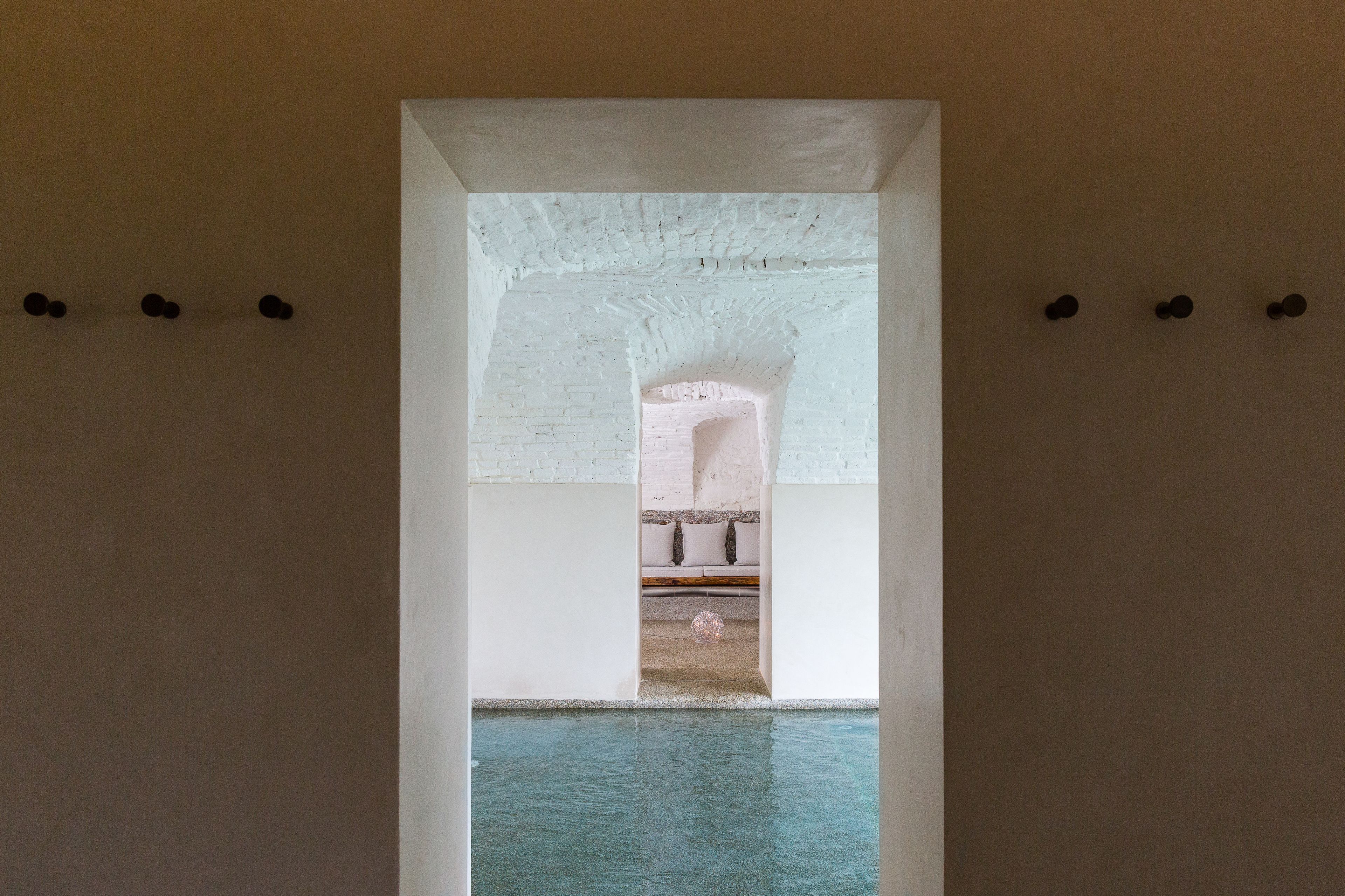 Massage/treatment rooms, massages