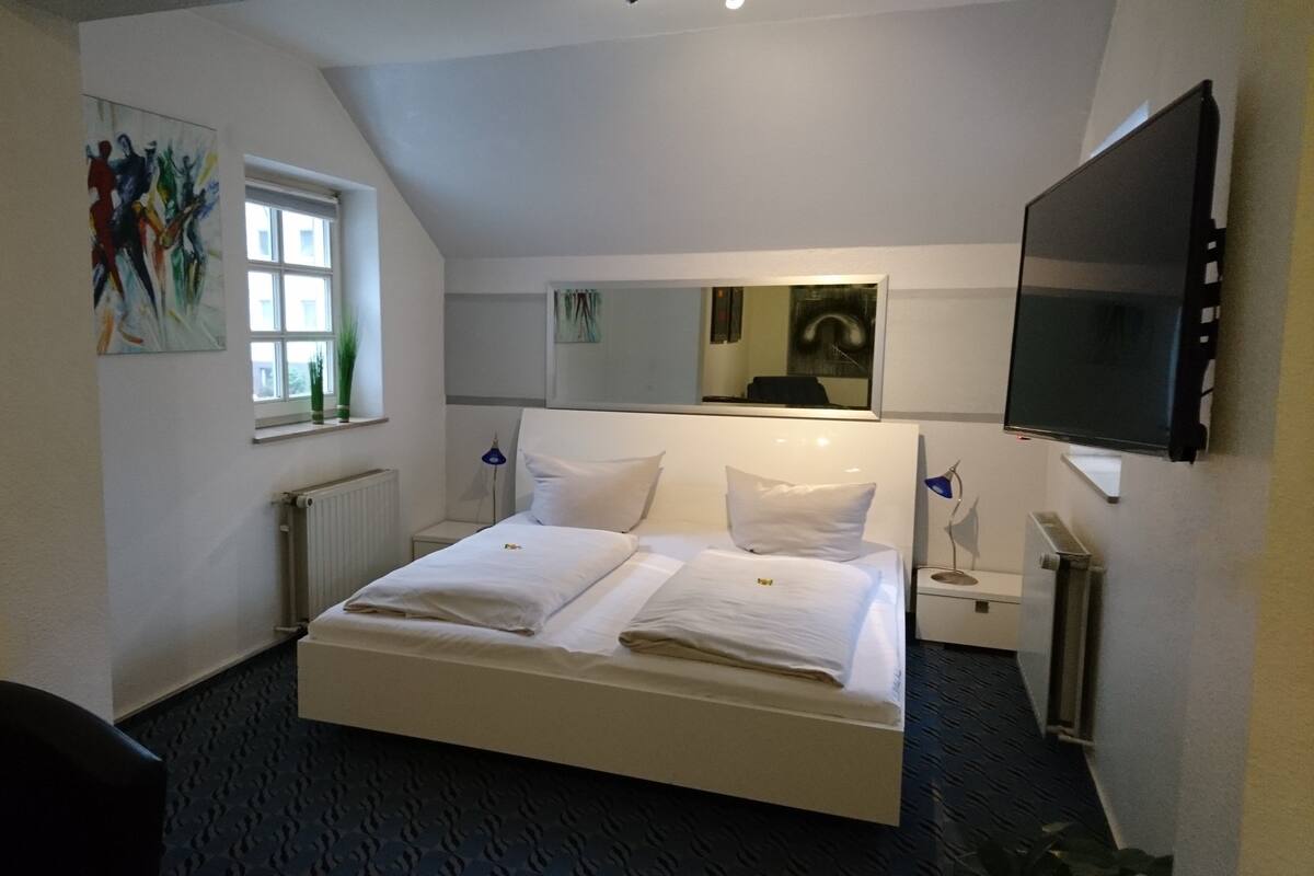 Comfort Double Room | Desk, iron/ironing board (on request), cribs (surcharge)