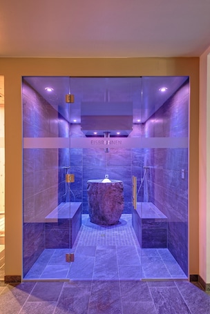 Sauna, Dampfbad. Hotel Am Wiesenhang - Garni