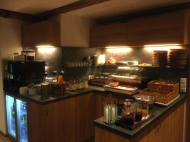 Desayuno buffet incluido todos los días 