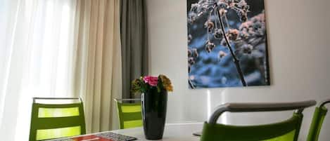 Deluxe Apartment, 1 Bedroom | Living area