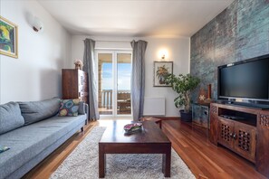 Deluxe House, 4 Bedrooms, Private Pool, Sea View | Living area | 50-inch flat-screen TV with satellite channels, TV, DVD player - Villa Soline (Zupa dubrovacka)