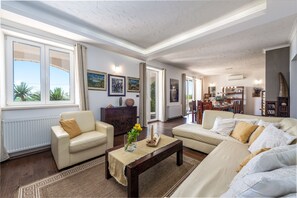 Deluxe House, 4 Bedrooms, Private Pool, Sea View | Living area | 50-inch flat-screen TV with satellite channels, TV, DVD player - Villa Soline (Zupa dubrovacka)