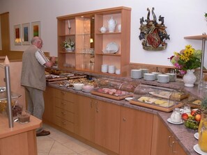 Buffet - Hotel Bergfried Schoenblick (Bad Reichenhall)