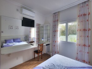 Minibar, individually decorated, desk, blackout curtains