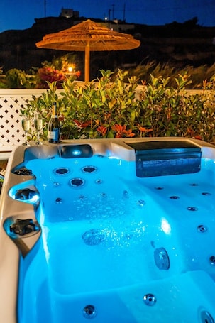 別墅 (Skinos) | 露台/庭院