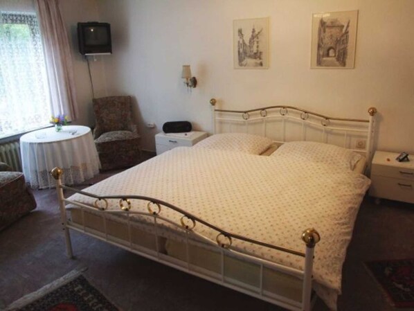1 Schlafzimmer, Reisekinderbett, WLAN, Bettwäsche