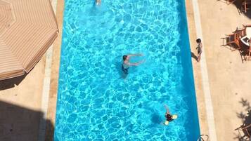 Außenpool (je nach Saison geöffnet)