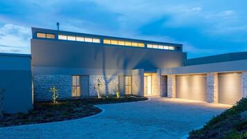 Fasade – kveld/natt