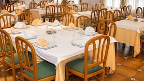 Unclassified image, 5 of 104, button - Hotel Rey Don Jaime (Morella)