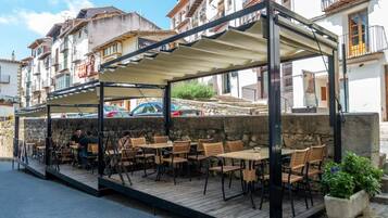 Breakfast, lunch, dinner served; local cuisine