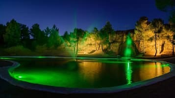 Seasonal outdoor pool