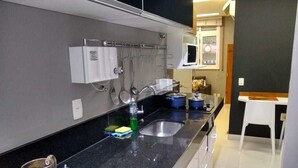 Basic Loft, 1 Double Bed with Sofa bed | Private kitchen | Fridge, microwave - Copa Premium (Rio de Janeiro)