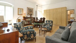 Living area - Bardini's Museum garden (Florence)