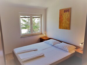 公寓, 3 间卧室, 海滩景观, 海滨 | 1 多间卧室、高档床上用品、客房内保险箱、办公桌