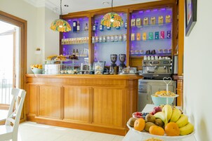 Bar (en el alojamiento)